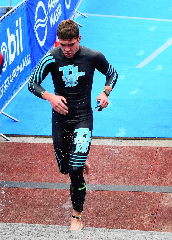 T1 First Wave Pullover - Image 13