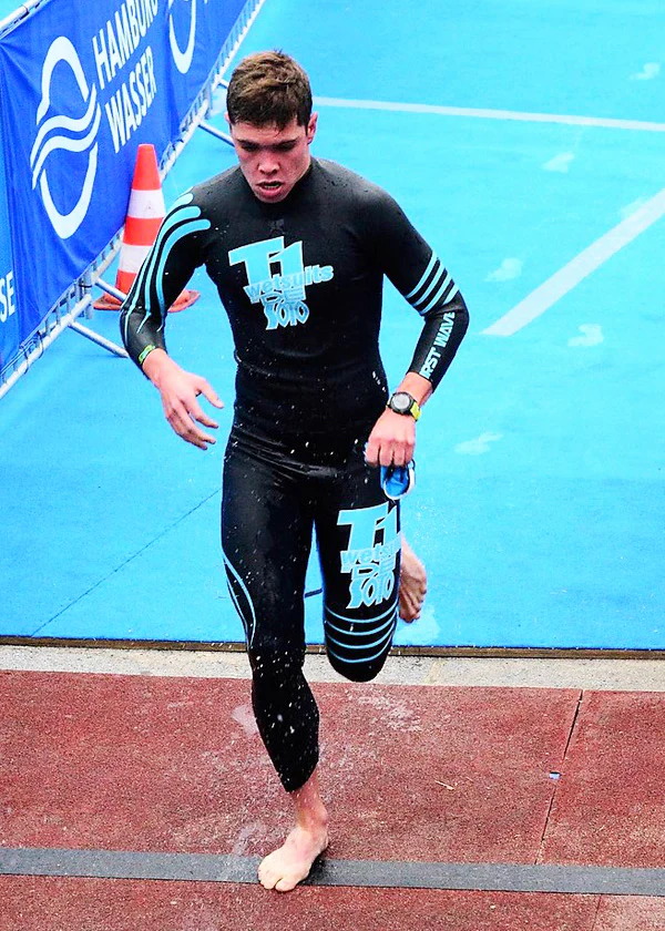 T1 First Wave Pullover - Image 14
