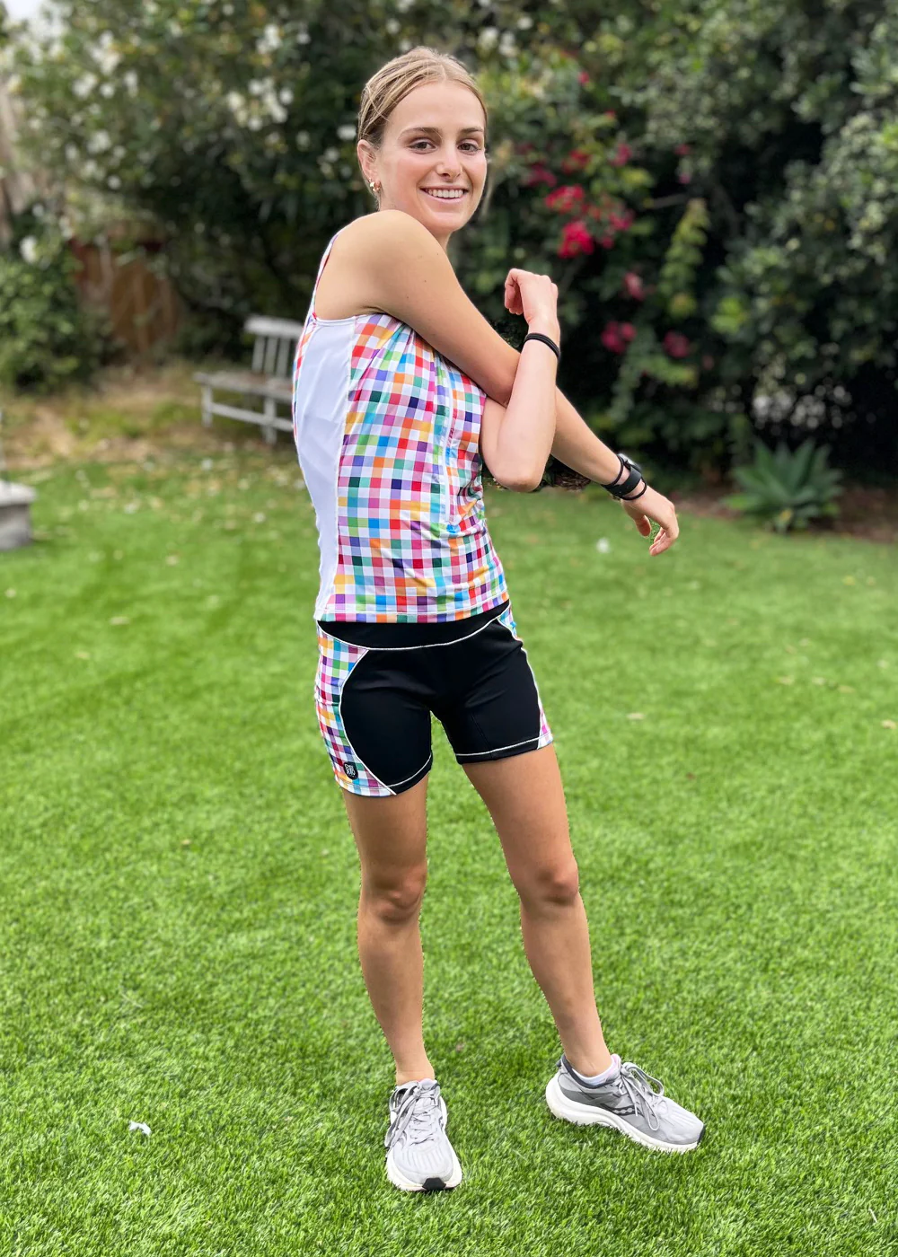 Women’s Carrera Tri Short - Image 26
